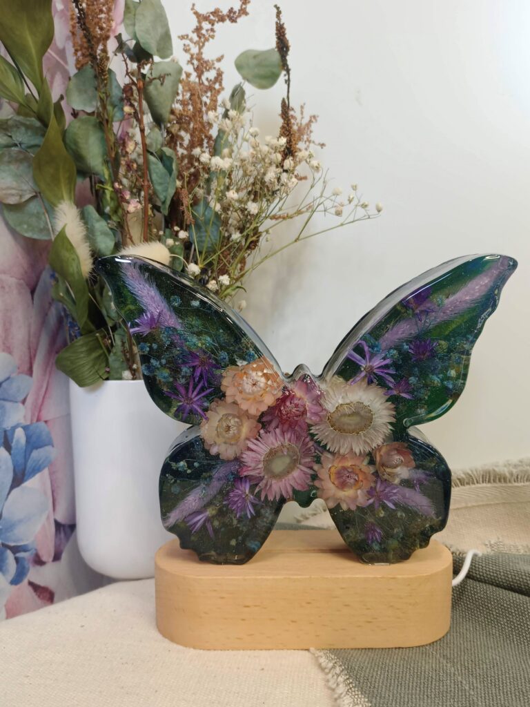 filter: 0; jpegRotation: 90; fileterIntensity: 0.000000; filterMask: 0; module:1facing:0; 
hw-remosaic: 0; 
touch: (-1.0, -1.0); 
modeInfo: Beauty Bokeh ; 
sceneMode: Auto; 
cct_value: 0; 
AI_Scene: (-1, -1); 
aec_lux: 0.0; 
hist255: 0.0; 
hist252~255: 0.0; 
hist0~15: 0.0;