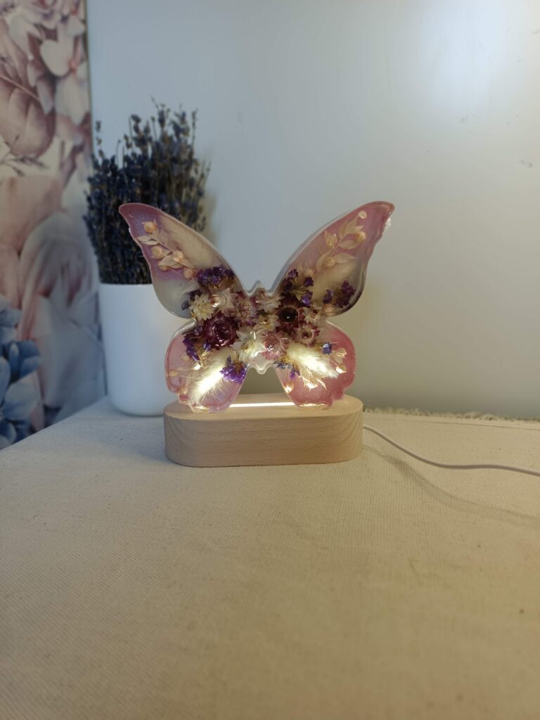 filter: 0; jpegRotation: 90; fileterIntensity: 0.000000; filterMask: 0;