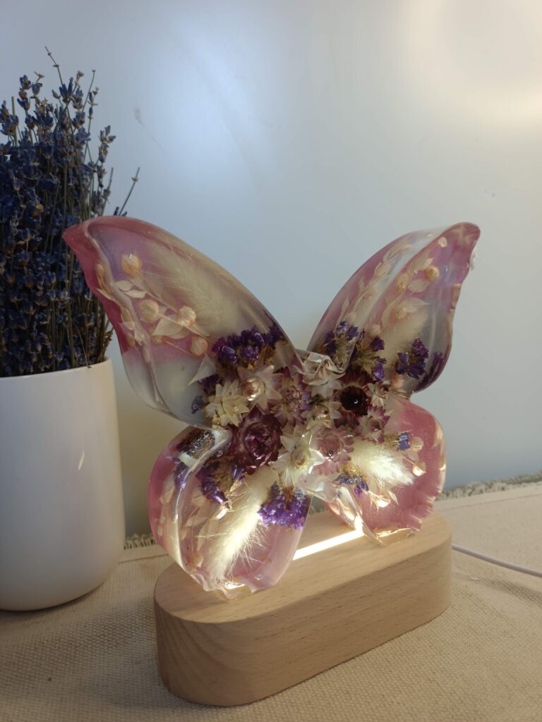 filter: 0; jpegRotation: 90; fileterIntensity: 0.000000; filterMask: 0; module:1facing:0; 
hw-remosaic: 0; 
touch: (0.57314813, 0.57314813); 
modeInfo: ; 
sceneMode: Night; 
cct_value: 0; 
AI_Scene: (-1, -1); 
aec_lux: 0.0; 
hist255: 0.0; 
hist252~255: 0.0; 
hist0~15: 0.0;